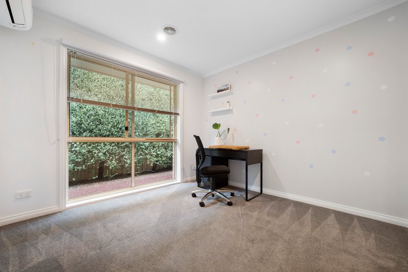 Photo - 2/23 Coolibah Crescent, Bayswater VIC 3153 - Image 7
