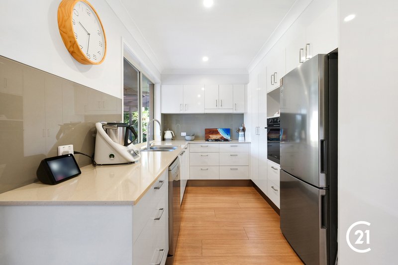 Photo - 223 Cresthaven Avenue, Bateau Bay NSW 2261 - Image 4