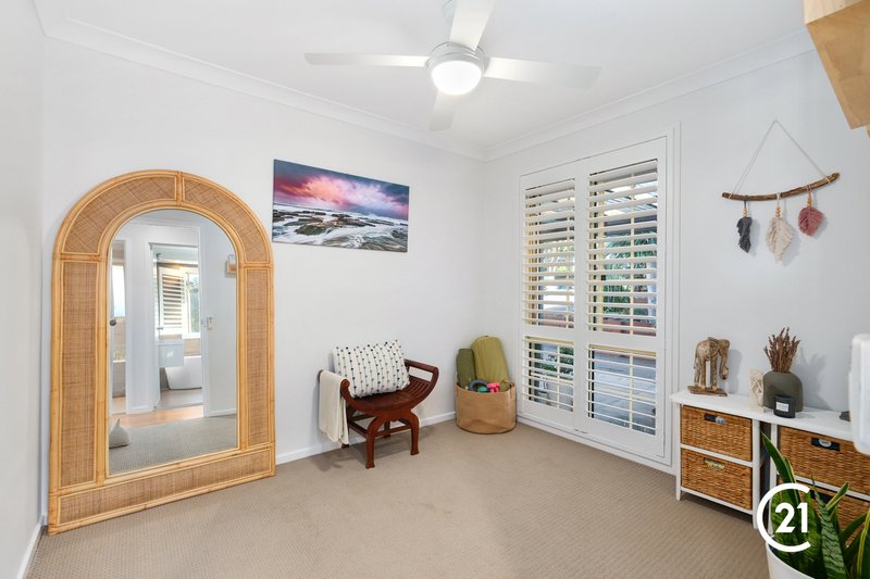 Photo - 223 Cresthaven Avenue, Bateau Bay NSW 2261 - Image 8