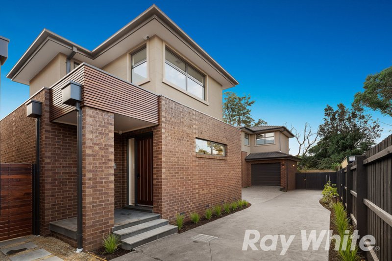 Photo - 2/23 Farleigh Avenue, Burwood VIC 3125 - Image 12