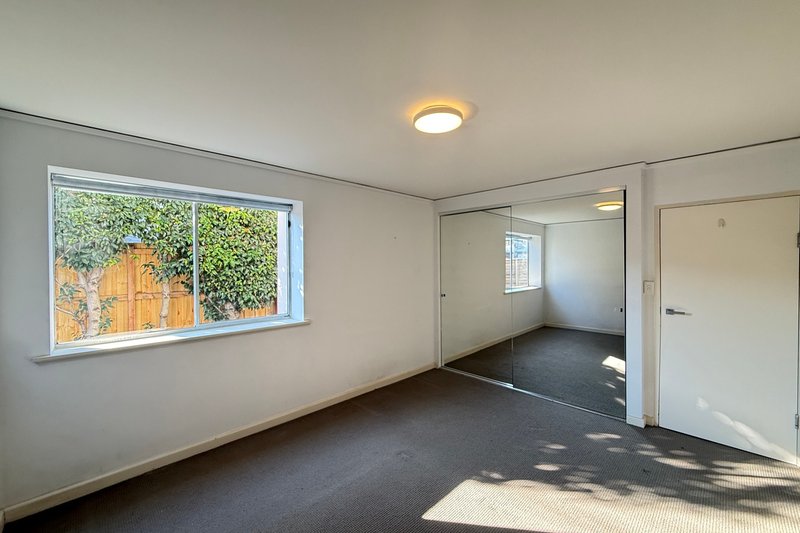 Photo - 2/23 Farmer Street, Richmond VIC 3121 - Image 5