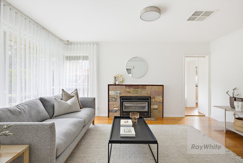 Photo - 223 Greenwood Drive, Bundoora VIC 3083 - Image 2