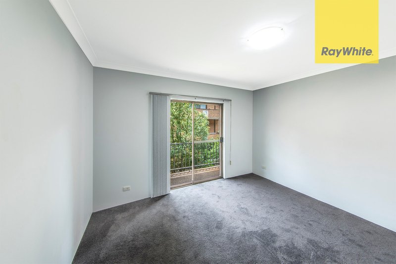 Photo - 2/23 Helen Street, Westmead NSW 2145 - Image 2