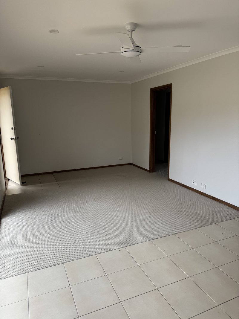 Photo - 2/23 Hume Avenue, Melton South VIC 3338 - Image 2
