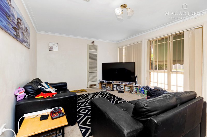 Photo - 2/23 Kirrang Avenue, Glenfield Park NSW 2650 - Image 2