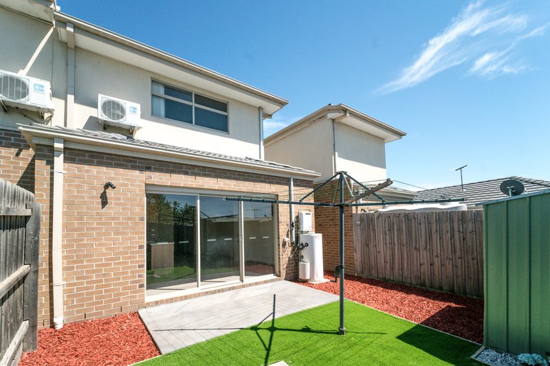 Photo - 2/23 Leveque Loop, Craigieburn VIC 3064 - Image 15