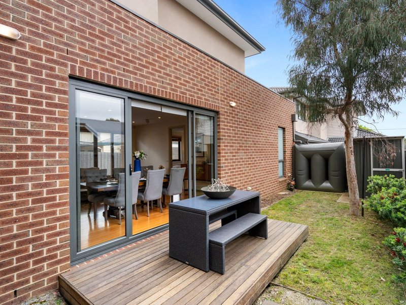 Photo - 2/23 Luckie Street, Nunawading VIC 3131 - Image 12