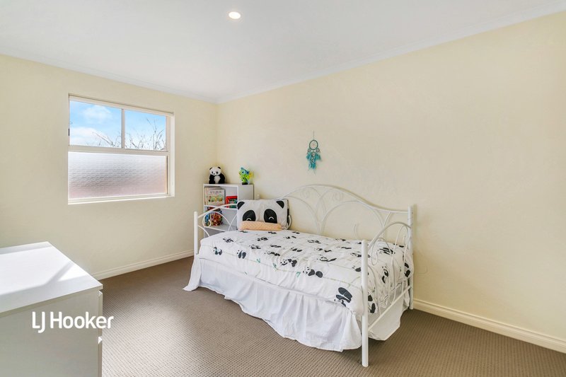 Photo - 2/23 Parkview Drive, Mawson Lakes SA 5095 - Image 7