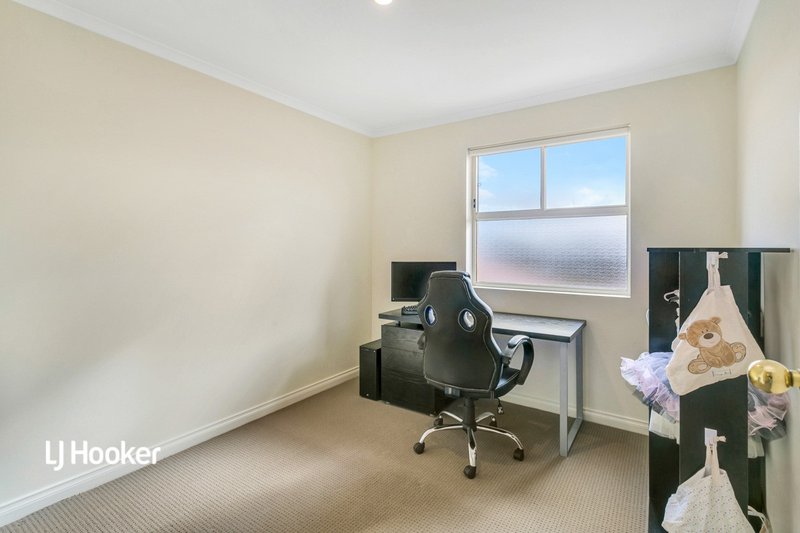 Photo - 2/23 Parkview Drive, Mawson Lakes SA 5095 - Image 8