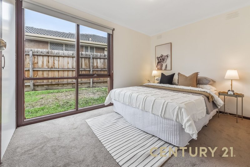 Photo - 2/23 Purley Drive, Dandenong North VIC 3175 - Image 7