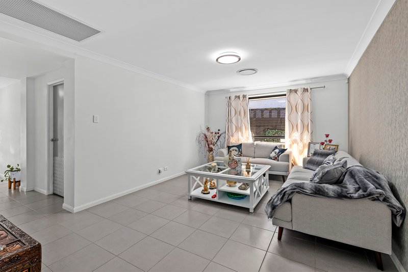 Photo - 223 Ridley Road, Bridgeman Downs QLD 4035 - Image 6
