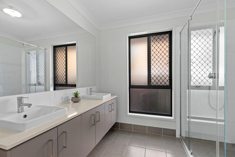 Photo - 223 Ridley Road, Bridgeman Downs QLD 4035 - Image 8