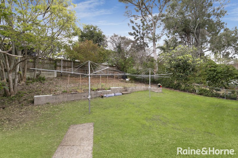 Photo - 2/23 Salisbury , Indooroopilly QLD 4068 - Image 6
