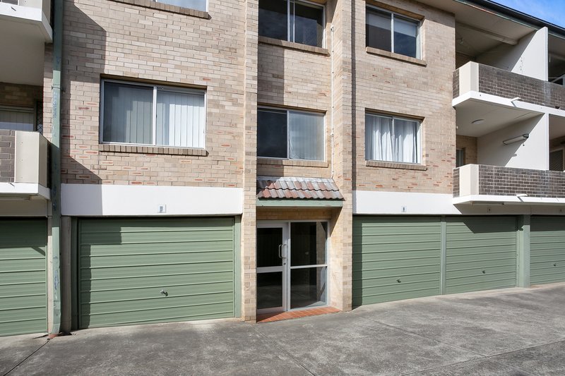 2/23 Santley Crescent, Kingswood NSW 2747