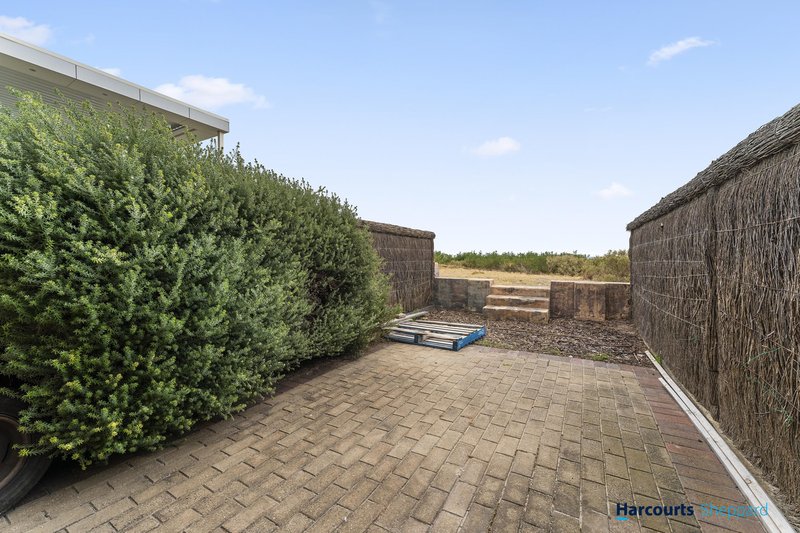 Photo - 2/23 Seaview Road, West Beach SA 5024 - Image 15