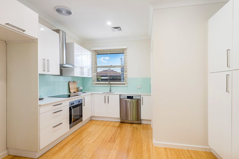 Photo - 2/23 Solander Street, Monterey NSW 2217 - Image 4
