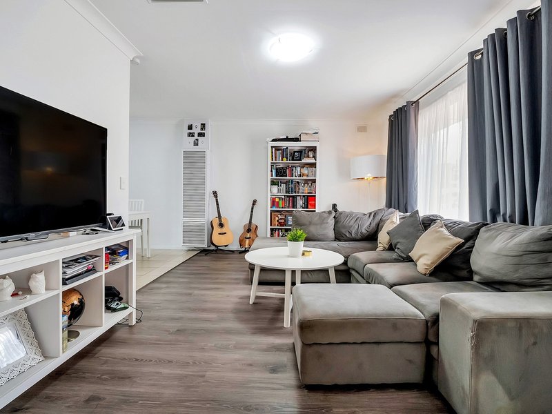 Photo - 223 States Road, Morphett Vale SA 5162 - Image 3