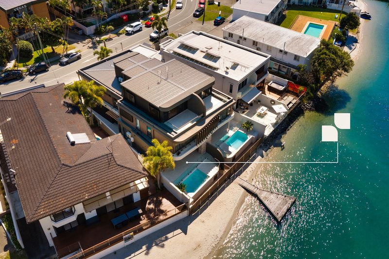 Photo - 2/23 Tarcoola Crescent, Surfers Paradise QLD 4217 - Image 3