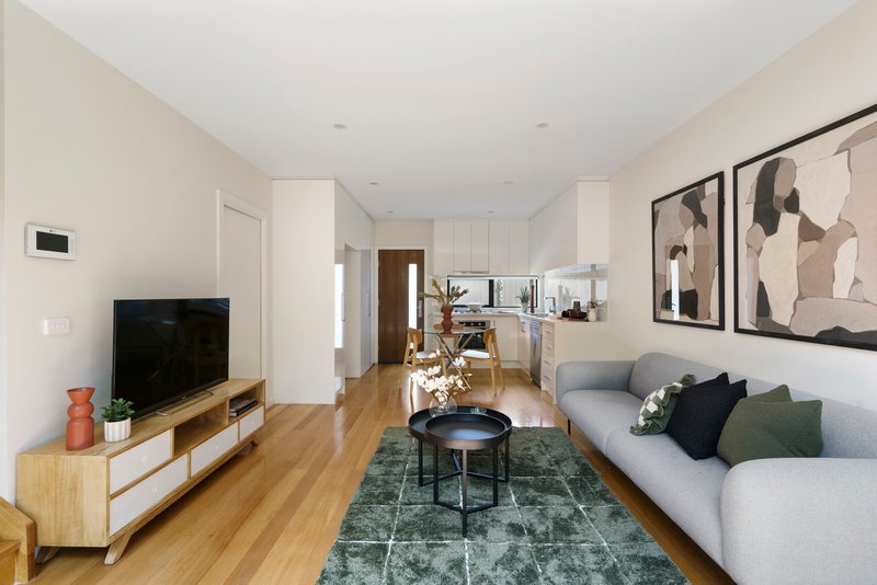 Photo - 2/23 Win-Malee Street, Hadfield VIC 3046 - Image 5