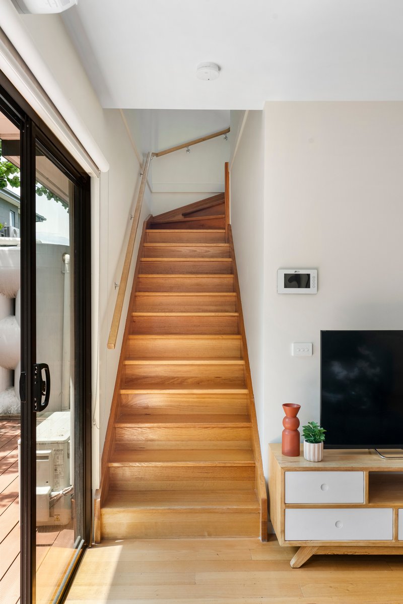 Photo - 2/23 Win-Malee Street, Hadfield VIC 3046 - Image 8