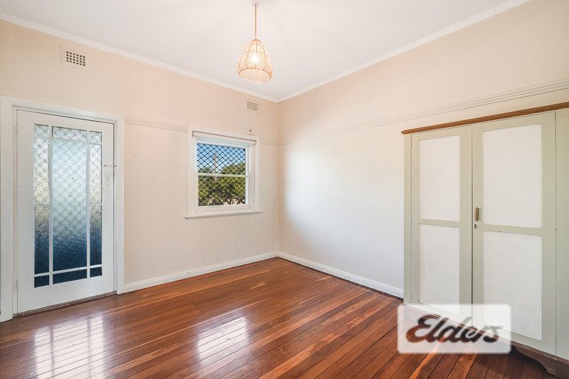 Photo - 2/230 Lambton Road, New Lambton NSW 2305 - Image 5