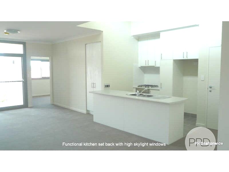 Photo - 22/31 Malata Crescent, Success WA 6164 - Image 2