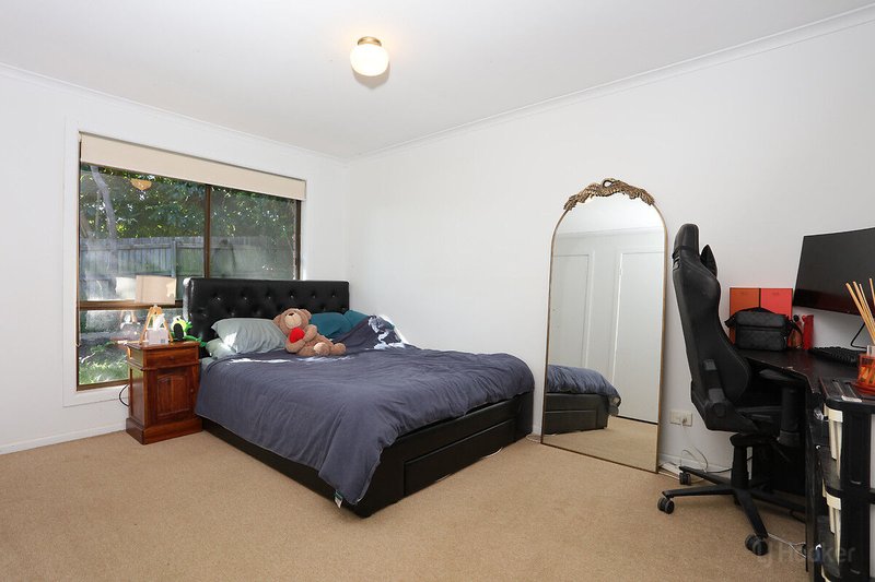 Photo - 2/233 Central Street, Labrador QLD 4215 - Image 10