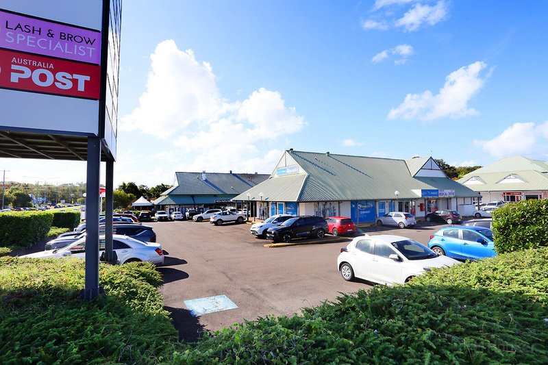 Photo - 2/233 Central Street, Labrador QLD 4215 - Image 21
