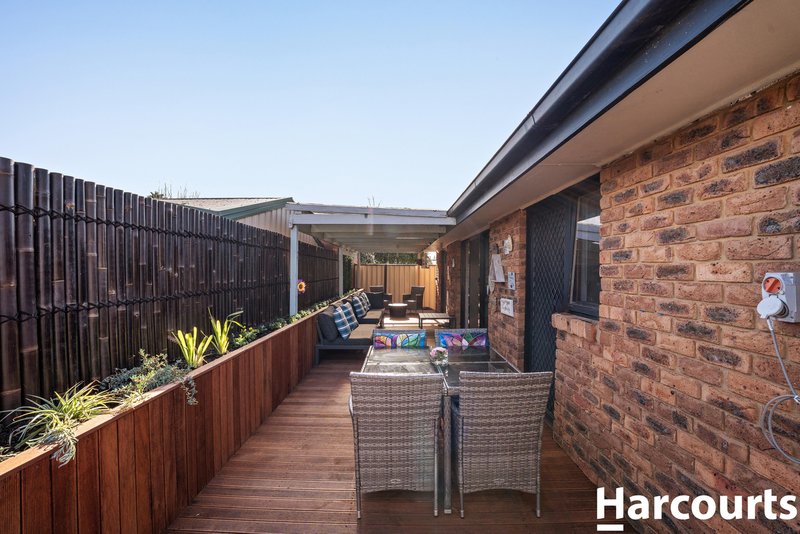 Photo - 2/233 Greaves Street North, Werribee VIC 3030 - Image 15
