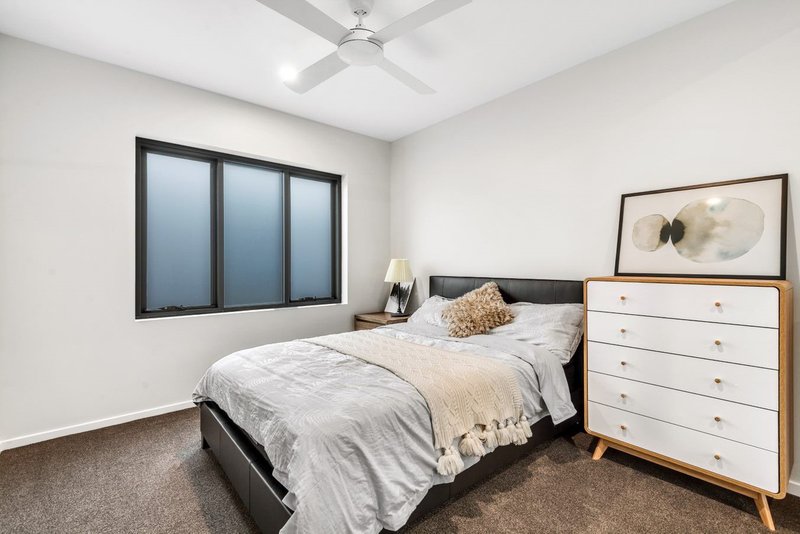 Photo - 22/33 Sword Street, Woolloongabba QLD 4102 - Image 5