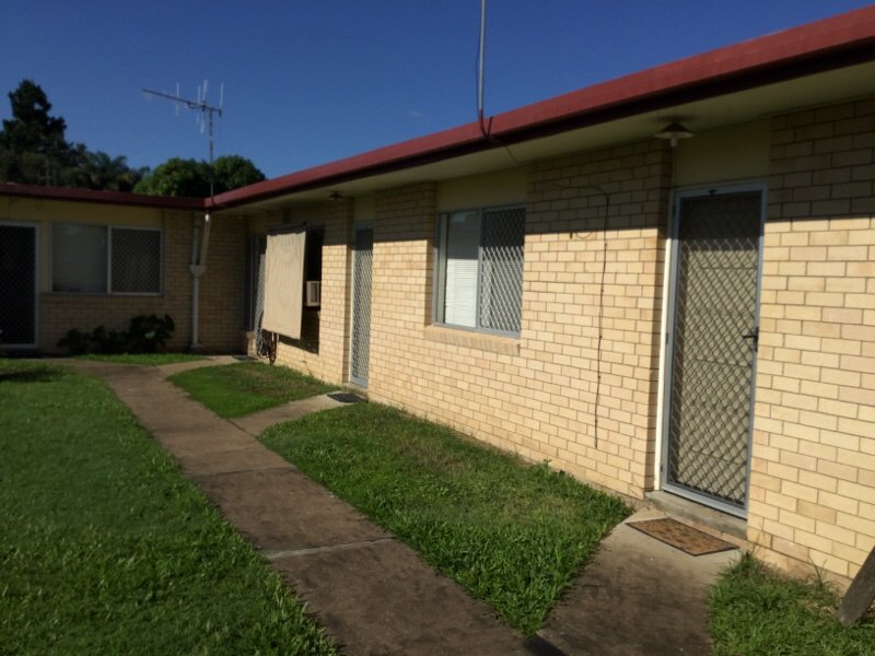 Photo - 2/235 Albert Street, Maryborough QLD 4650 - Image 1