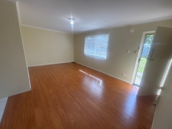 Photo - 2/235 Albert Street, Maryborough QLD 4650 - Image 2