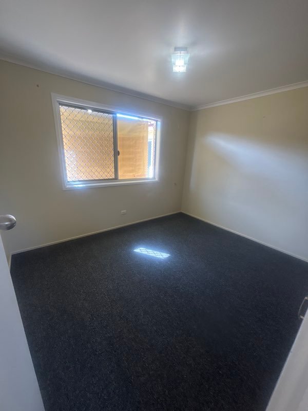 Photo - 2/235 Albert Street, Maryborough QLD 4650 - Image 8