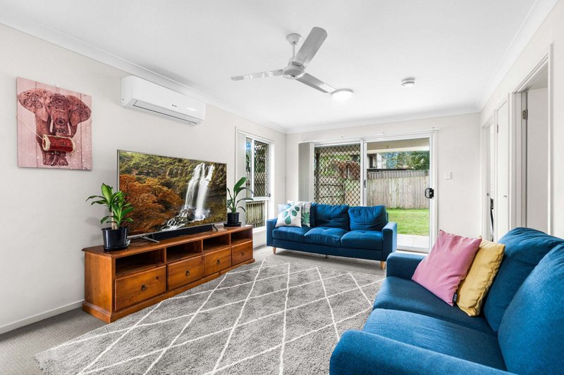 Photo - 223a Preston Road, Wynnum West QLD 4178 - Image 2