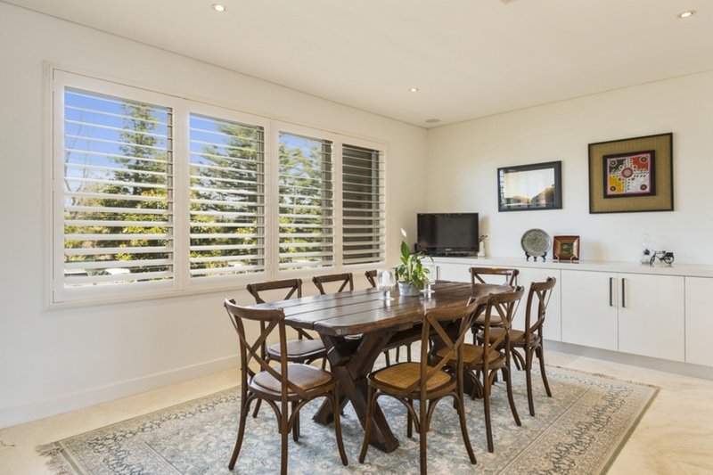 Photo - 2/24-26 Golf Avenue, Mona Vale NSW 2103 - Image 6