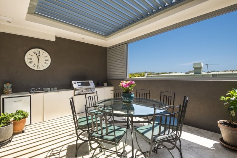 Photo - 2/24-26 Golf Avenue, Mona Vale NSW 2103 - Image 8