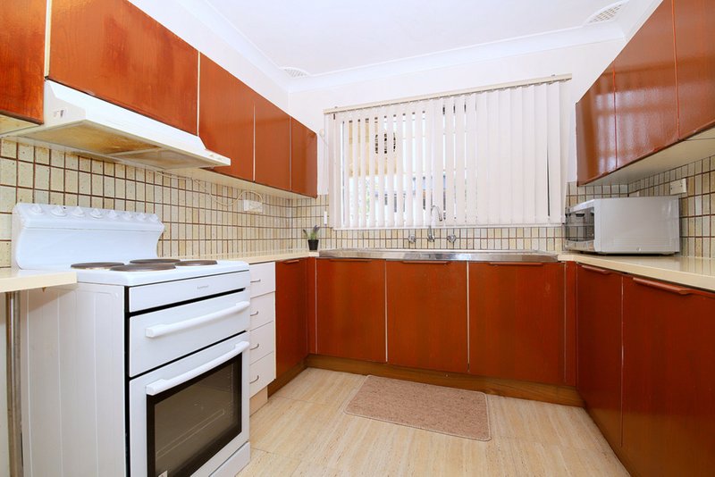 Photo - 2/24-26 Mitchell Street, Condell Park NSW 2200 - Image 5