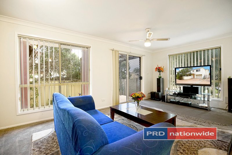 Photo - 2/24-28 Robert Street, Penrith NSW 2750 - Image 2