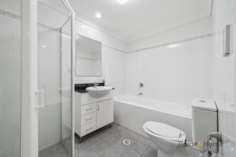 Photo - 22/4-6 Mercer Street, Castle Hill NSW 2154 - Image 7