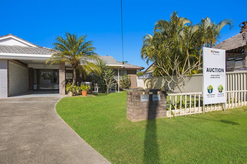 2/24 Adams Avenue, Miami QLD 4220