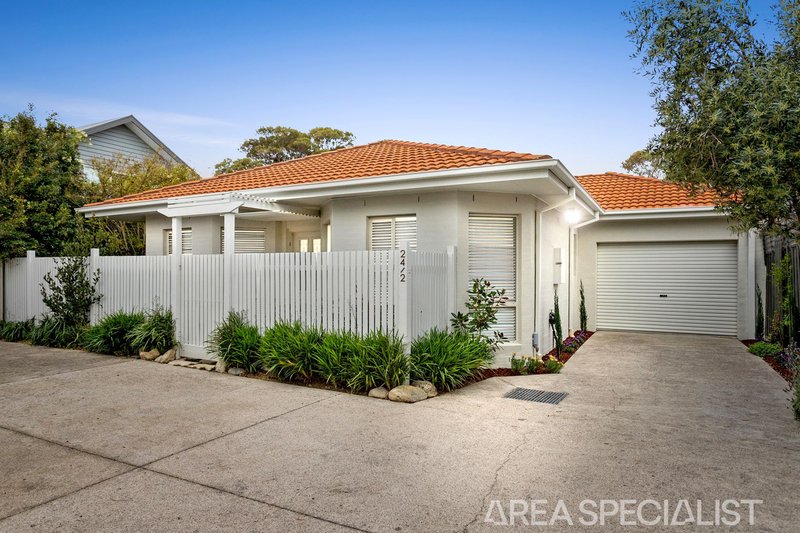 Photo - 2/24 Adelaide Street, Mornington VIC 3931 - Image 2