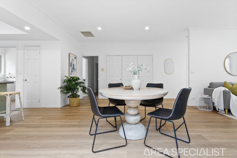 Photo - 2/24 Adelaide Street, Mornington VIC 3931 - Image 8