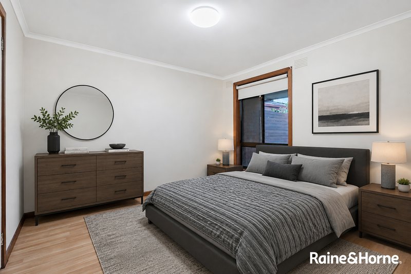 Photo - 2/24 Alexander Street, Cranbourne VIC 3977 - Image 7