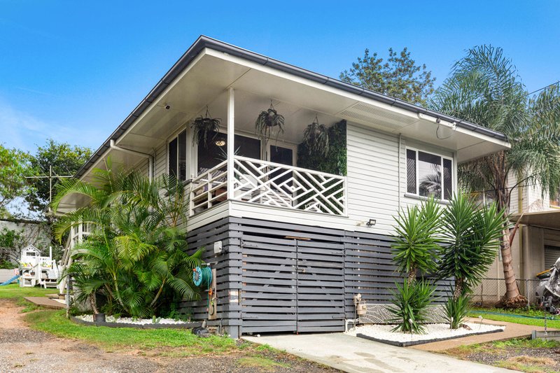 Photo - 224 Appleby Road, Stafford Heights QLD 4053 - Image 3