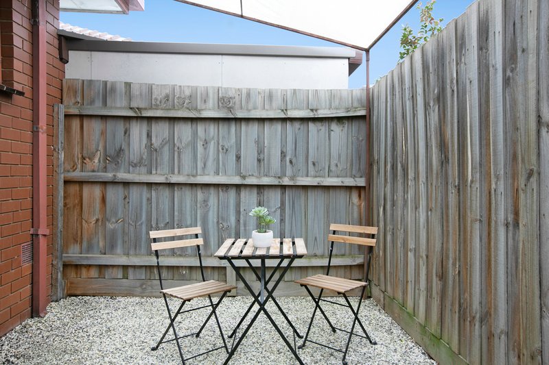 Photo - 2/24 Banff Street, Reservoir VIC 3073 - Image 8