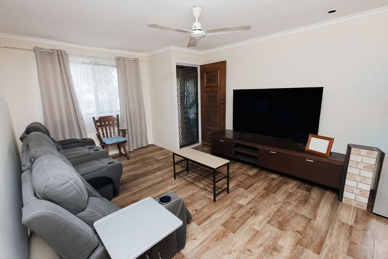 Photo - 224 Barolin Street, Avenell Heights QLD 4670 - Image 6
