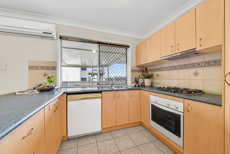 Photo - 224 Barrett Street, Bracken Ridge QLD 4017 - Image 6