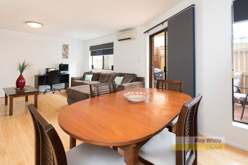 Photo - 2/24 Bridge Street, Nundah QLD 4012 - Image 3