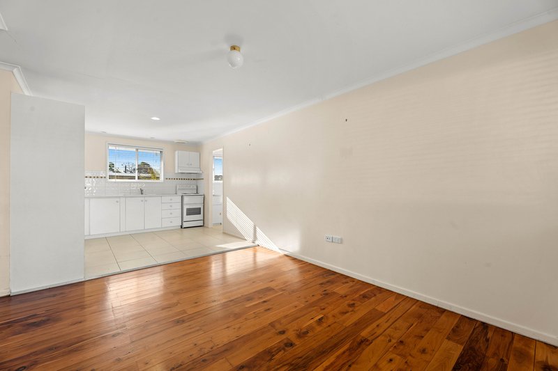 Photo - 2/24 Chopin Street, Rockville QLD 4350 - Image 3