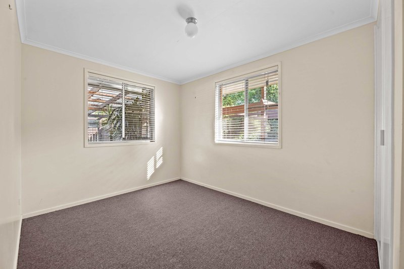 Photo - 2/24 Chopin Street, Rockville QLD 4350 - Image 5